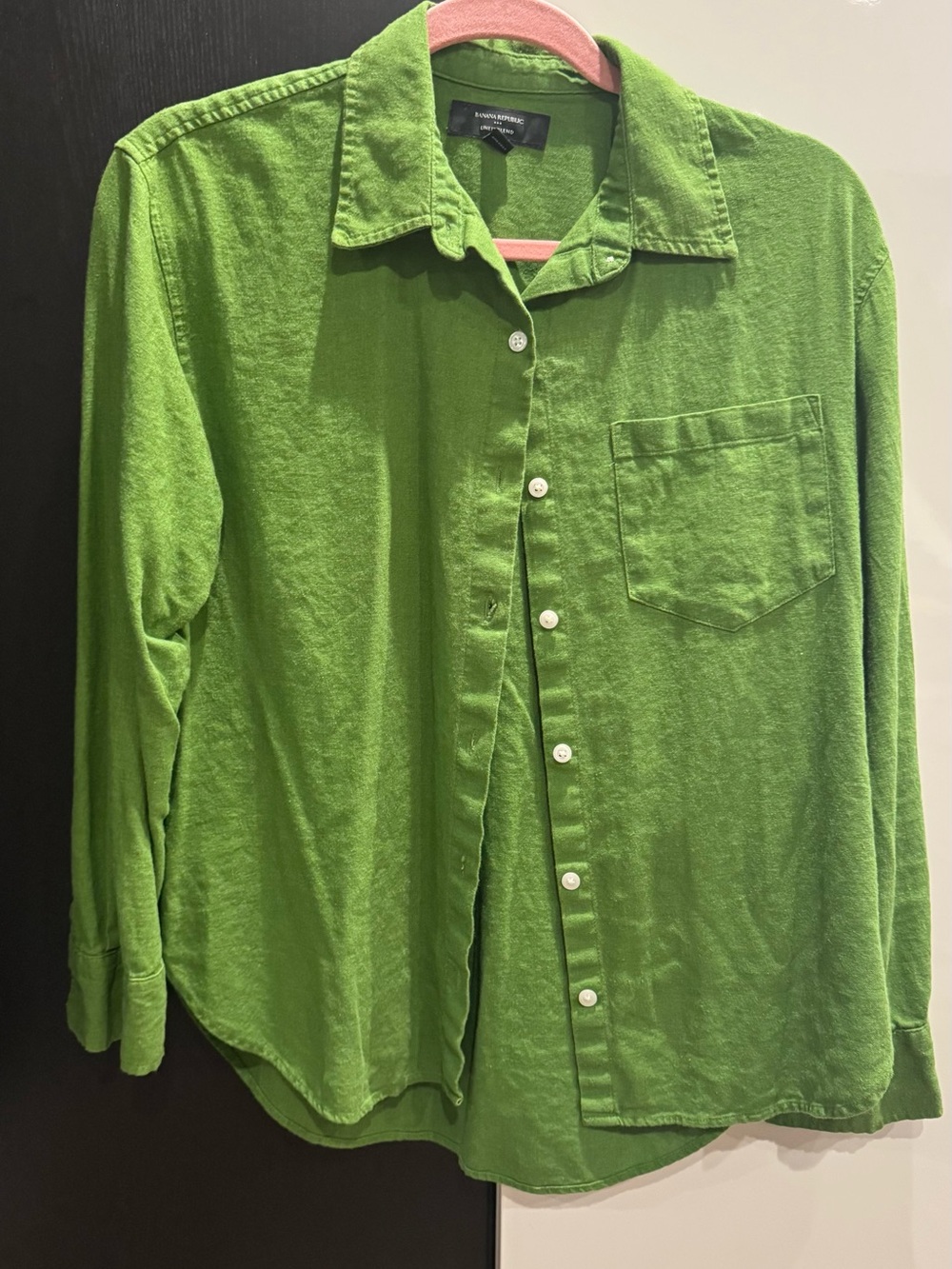 Banana Republic linen blend button-down shirt, size small